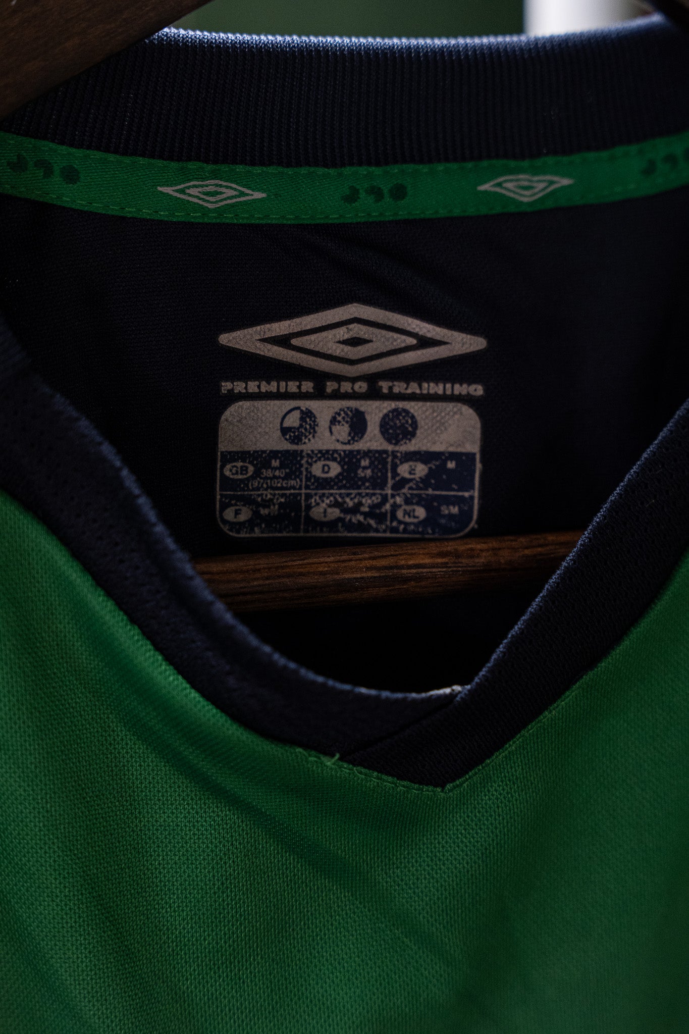 Vintage - Umbro Ireland FAI “Eircom” Jersey - Premier Pro Training Era (M)