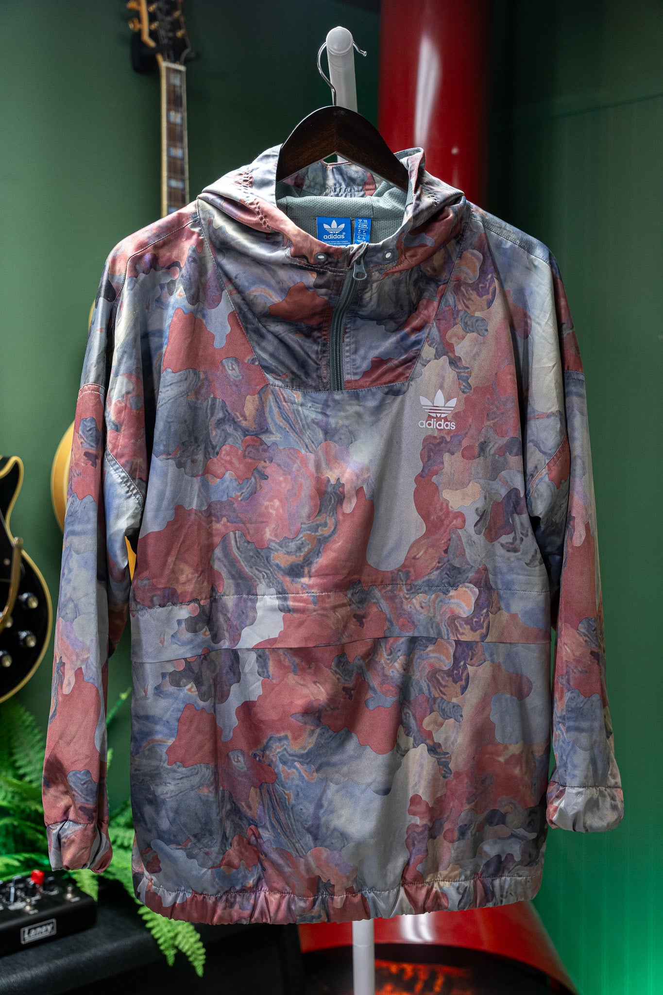 Adidas Originals - Windbreaker Pullover Jacket – Women's Pastel Camo AOP Hoodie - XS
