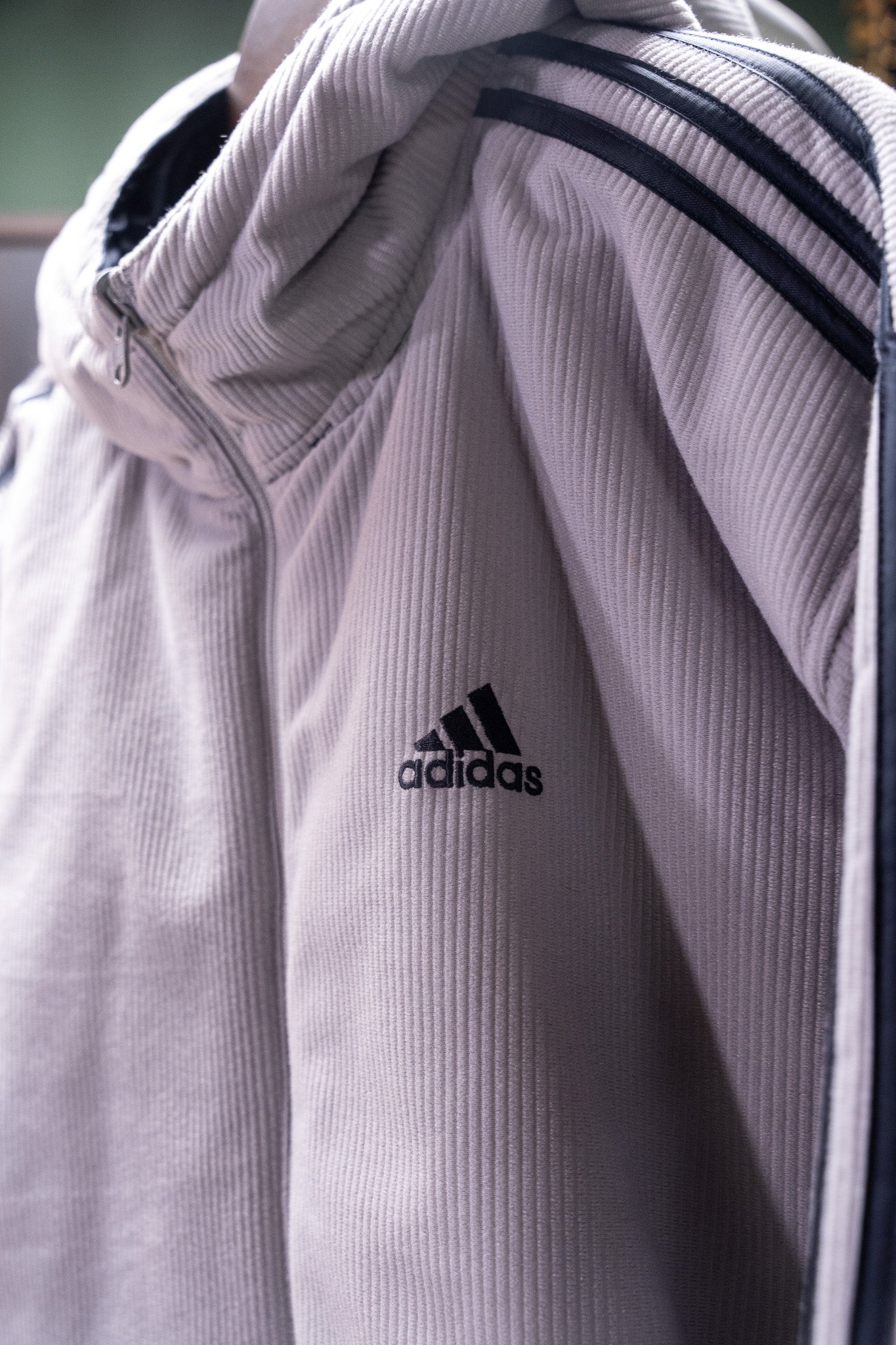 Vintage - 2002 Adidas Reversible Hooded Jacket (Black/Grey Corduroy) - Men's L
