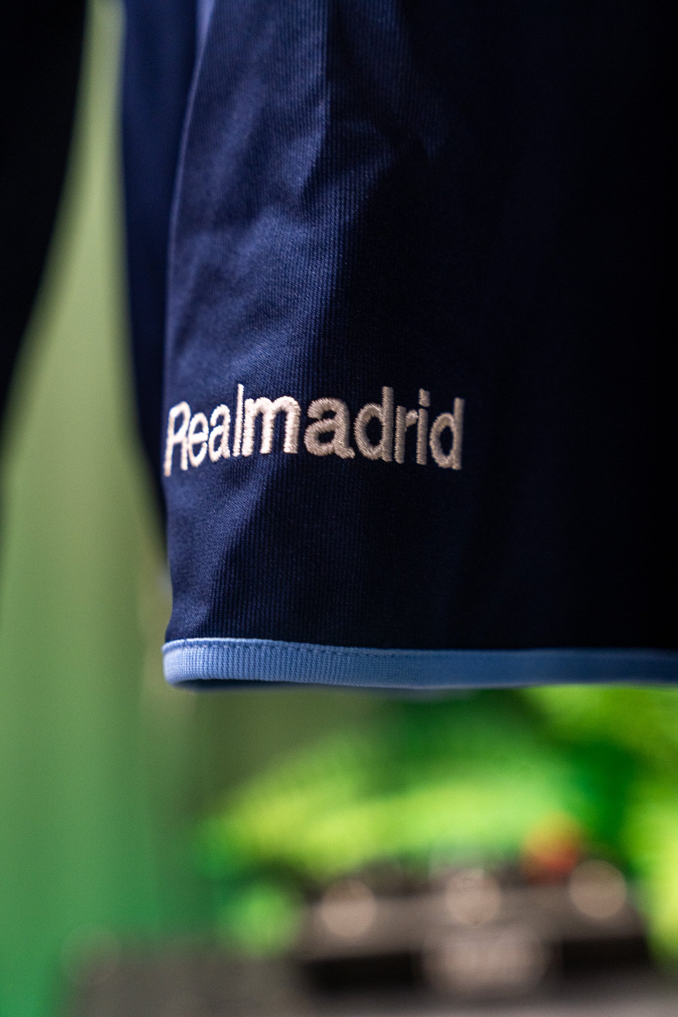 Vintage - Adidas 2005 Real Madrid Adidas ClimaCool Training Jacket (Navy/Light Blue) - Medium